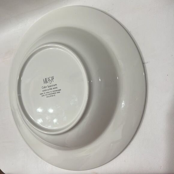 Mikasa Color Spectrum Serving Pasta Salad Bowl CA900 Alpine White 11 In Round - Picture 5 of 8